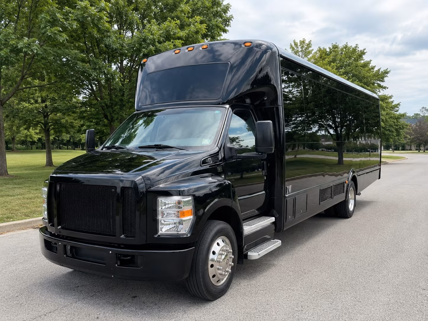 Norfolk Homecoming & Prom Party Bus Rentals