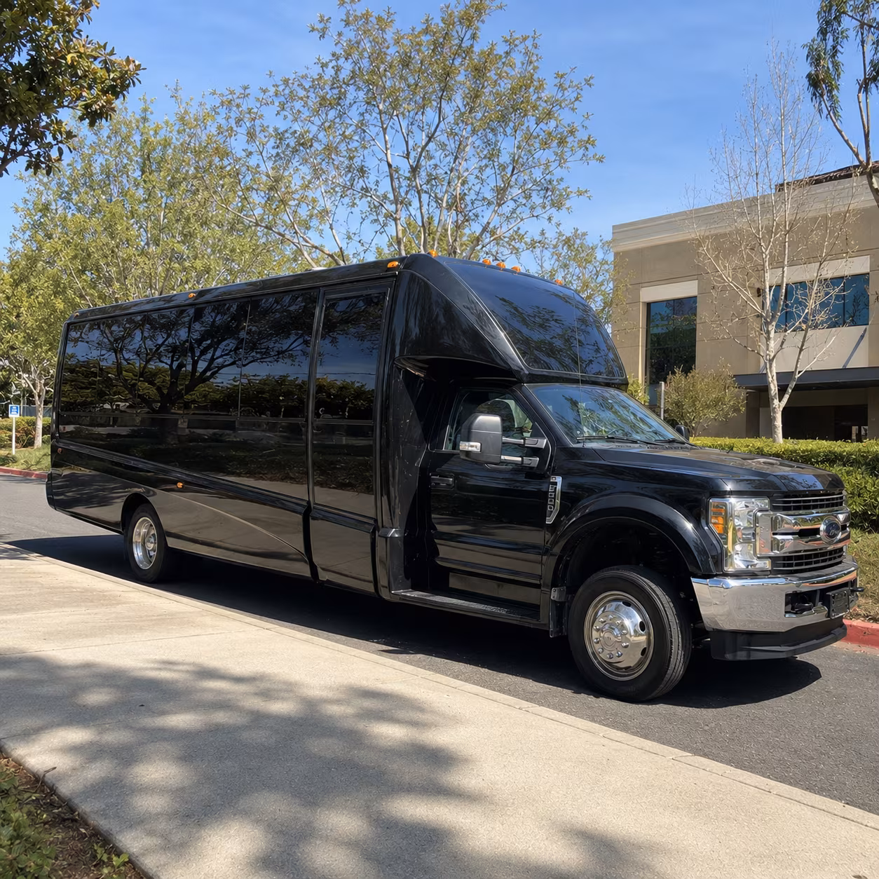 Virginia Beach Birthday, Sweet 16, & Quinceañera Transportation group transportation