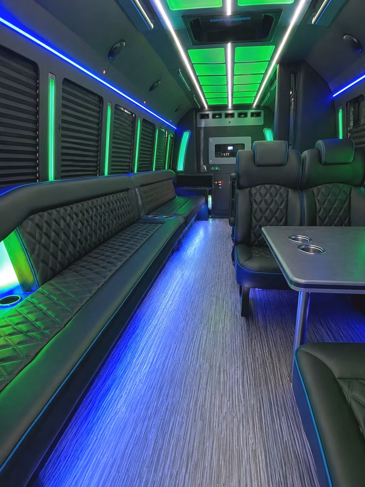Virginia Beach Birthday, Sweet 16, & Quinceañera Transportation onboard seating
