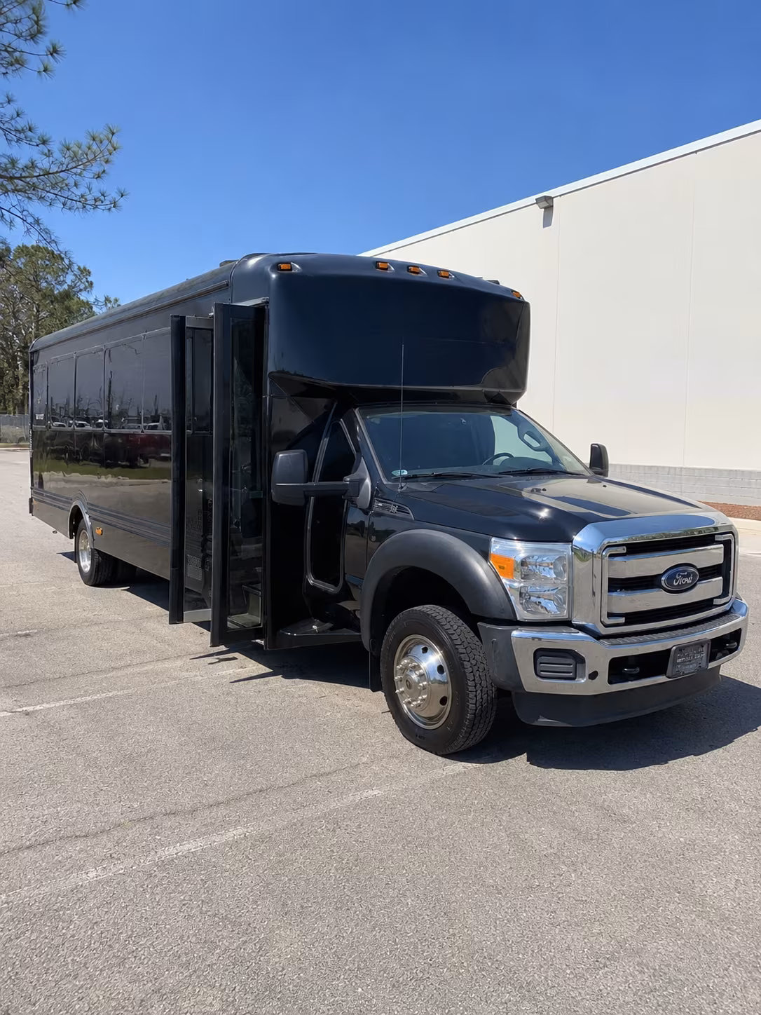 Virginia Beach Prom & Homecoming Transportation party bus exterior