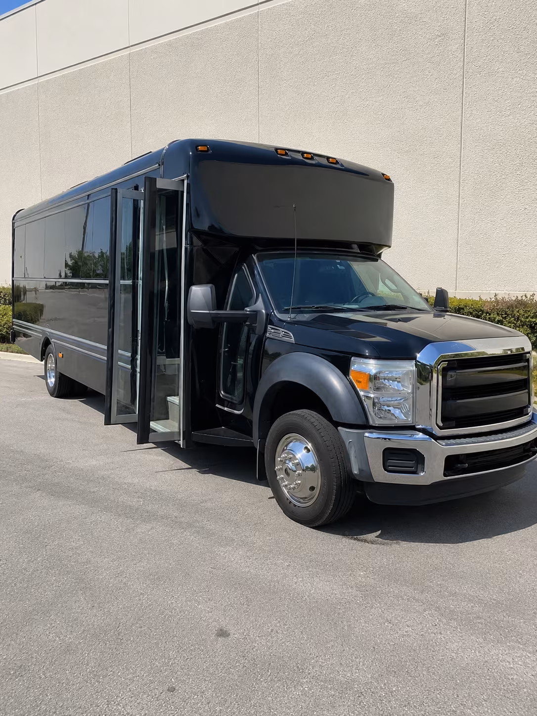 Virginia Beach Prom & Homecoming Transportation party bus exterior